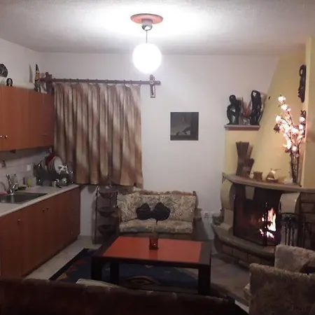 Efis House Apartment *