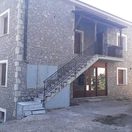 Apartment Efis House *