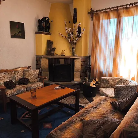 Efis House * Kalívia